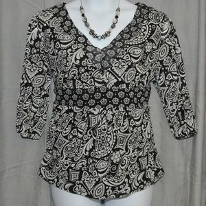 apt.9 Black White blouse 1X empire waist floral